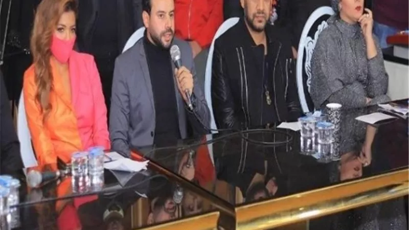 تتويج 