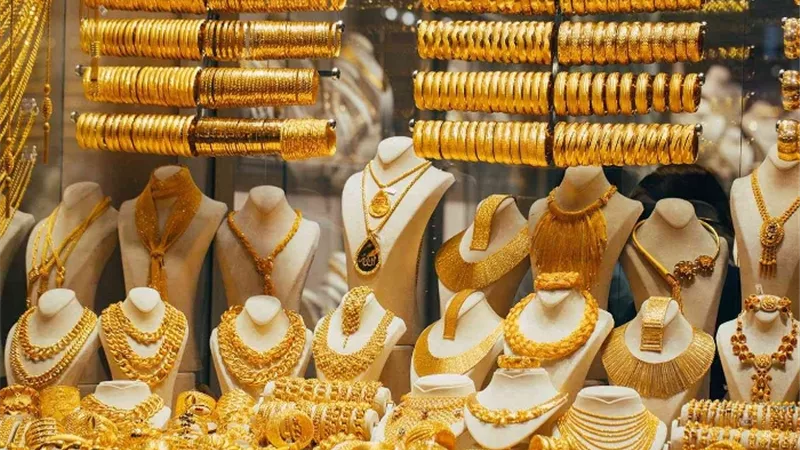 اليوم.. الذهب في مصر يستقر عند 813 جنيها للجرام