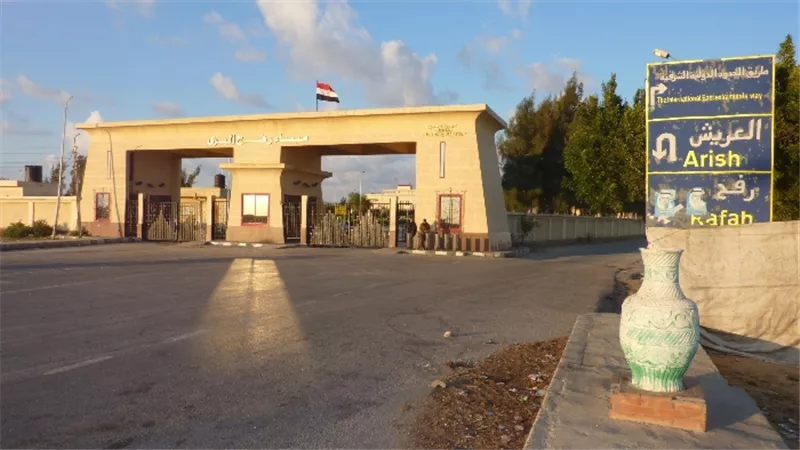 نقل سيارة الوقود الثالثة لغزة والإجمالى يتجاوز 200 ألف لتر