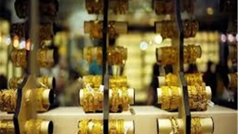 الذهب يتراجع محليًا وعيار 21 يسجل 761 جنيها للجرام