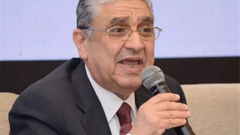وزير الكهرباء ينعى المشير طنطاوى