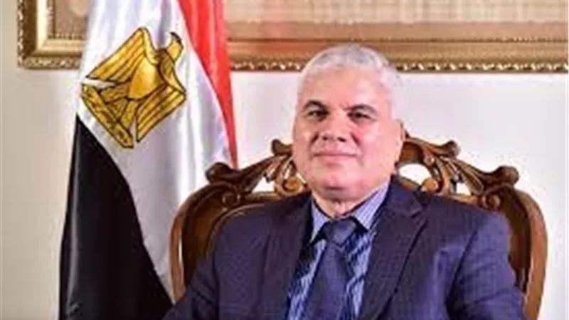 بحضور