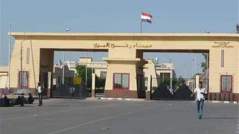 الهلال الأحمر المصري يبدأ التجهيز لتوفير 50 ألف وجبة غذاء يوميا لغزة