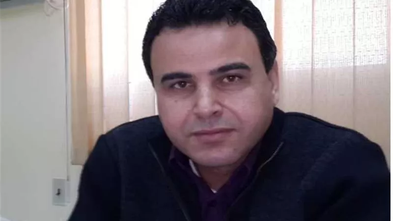 العاملون بـ«إيبروم» يهنئون الكيميائي محمود الشابورى لتعينه رئيسًا لـ«أسيوط للتكرير»