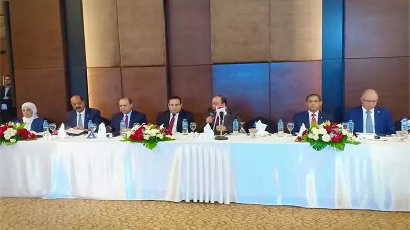خلال جلسة التشاور المجتمعي.. الأهالي يرحبون بمشروع البروبيلين والبولي بروبيلين بشركة «سيدبك»| صور