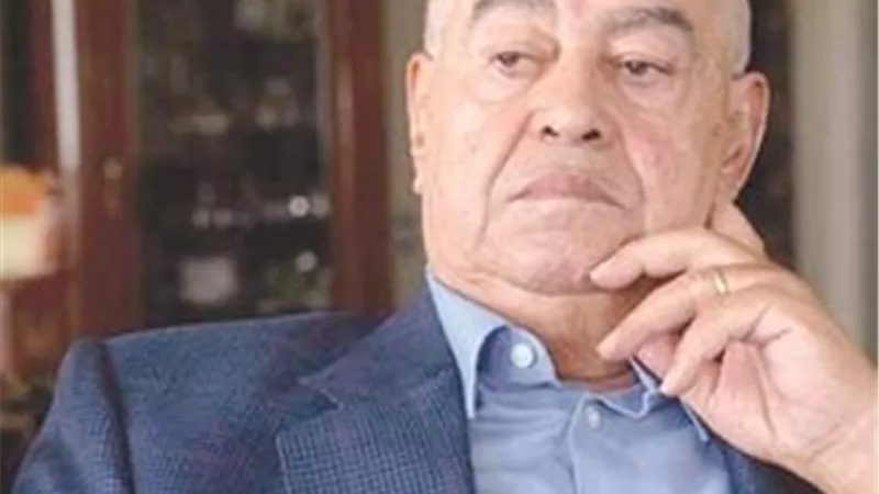 وزير البترول ينعى وفاة الكاتب الصحفى صلاح منتصر