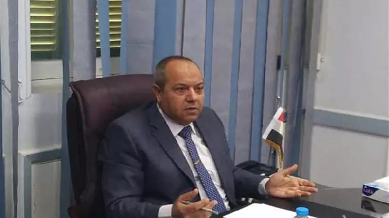 «أبو وردة» يواصل ضرباته الإستباقية لكشف وقائع الفساد واستغلال النفوذ بـ«مصر العليا»