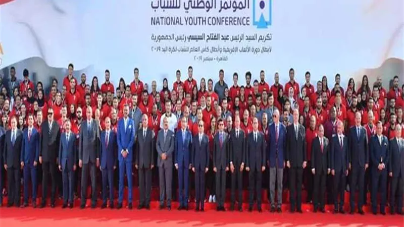 رئيس الجمهورية يكرم أبطال شمال القاهرة للكهرباء