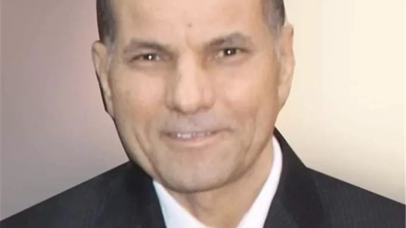 رئيس وقيادات 
