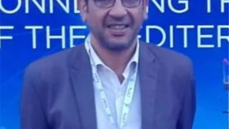 ترقية الدكتور سعيد حنفي بشركة ثروة للبترول
