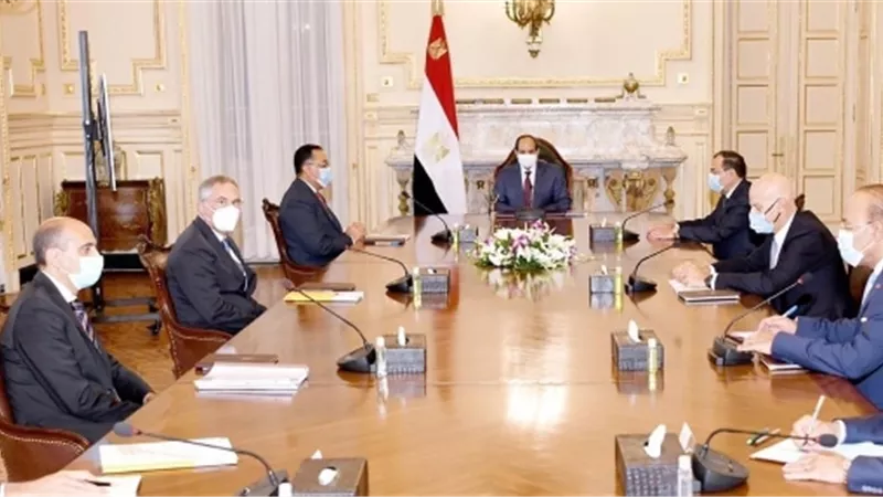 الرئيس السيسي يلتقي رئيس 