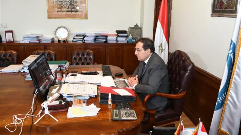 وزير البترول يرأس اجتماع يرأس اجتماع عمومية 