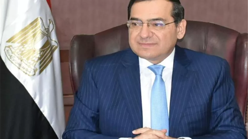 1200 جنيه شهريًّا.. وزير البترول يشرح كيف يوفر تحويل السيارات إلى غاز للمواطنين؟