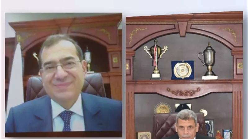 وزير البترول يمارس مهام عمله من مكتب رئيس «القاهرة للتكرير» قبيل زيارة الرئيس السيسي