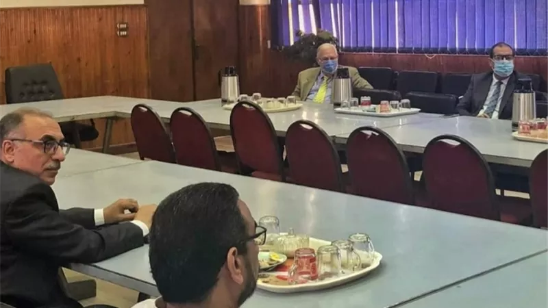 مدير بحوث البترول يشارك فى الاجتماع الأول لمجلس الكيمياء بعين شمس