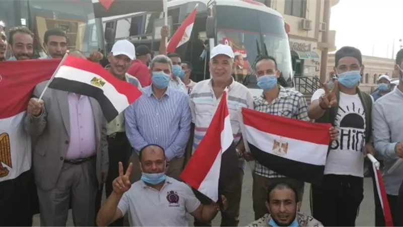 صور.. العاملون بـ«القاهرة للتكرير» يحتفلون بأعياد أكتوبر