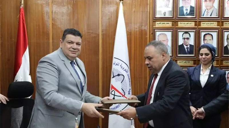 المحطات النووية توقع بروتوكول تعاون مع البحيرة للكهرباء لإنشاء شبكات الجهد المتوسط لمحطة الضبعة