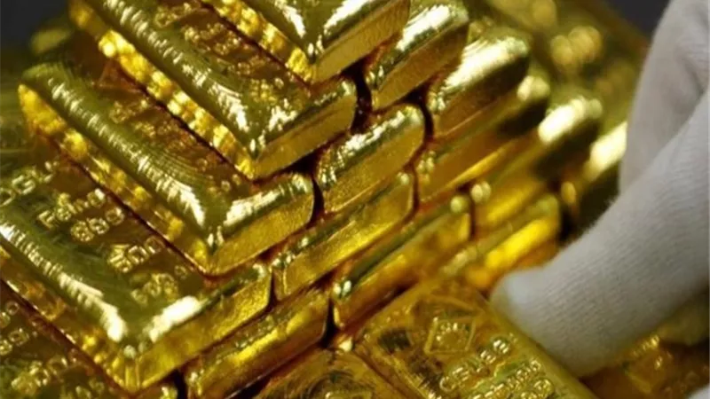 الذهب يتراجع3 جنيهات.. وعيار 21 بـ833 جنيهاً للجرام
