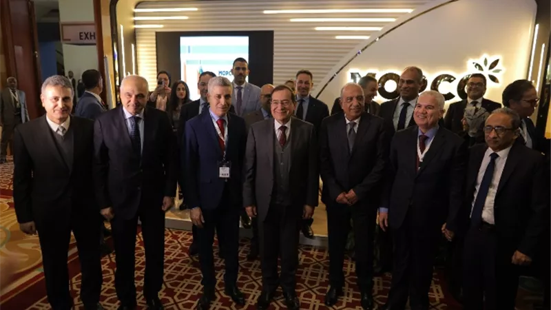 وزير البترول يتفقد جناح «موبكو» بالمعرض المصاحب لمؤتمر الاتحاد العربي للأسمدة
