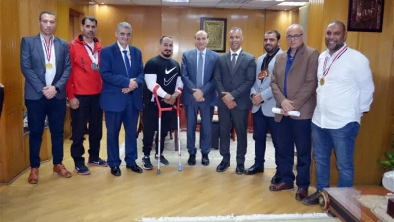رئيس بتروتريد  يُكرِّم الرياضيين أصحاب الإنجازات في الألعاب الجماعية و الفردية