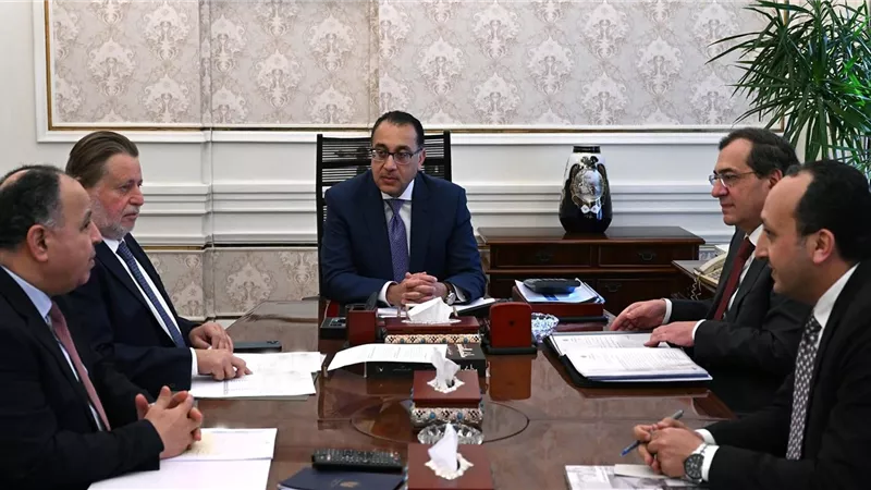 الحكومة: بدء سداد 20% من مستحقات الشركاء الأجانب في شركات البترول