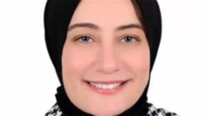 لرعاية والديها المُسنيّن.. مديرة مكتب وزير البترول تطلب العودة لعملها بإحدى الشركات