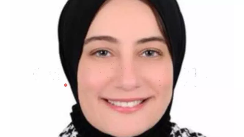 وزارة البترول: خلود بسيوني تتمتع بمستوى أداء عالي وكفاءة تضيف لأى مكان تعمل به 