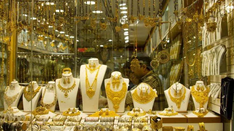 سعر جرام الذهب اليوم.. عيار 21 يرتفع لـ 3090 جنيها