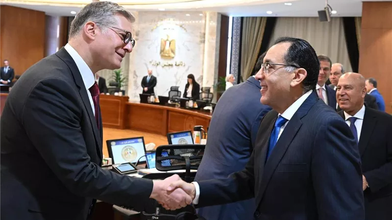 باستثمارات 200 مليون دولار.. «الوزراء» يوافق على 5 مشروعات لاتفاقيات بترولية لـ«إيجاس» والهيئة وعدد من الشركات
