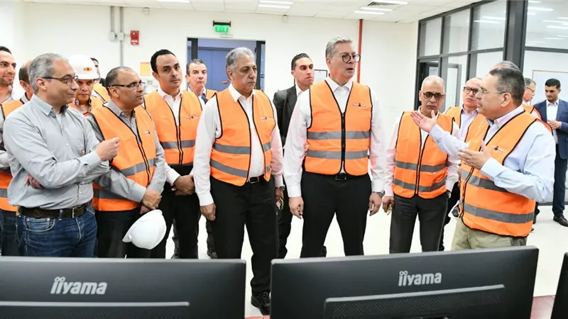 وزير البترول يتفقد تسهيلات «سوميد» بالسخنة ويشكر العاملين على الجهود المبذولة