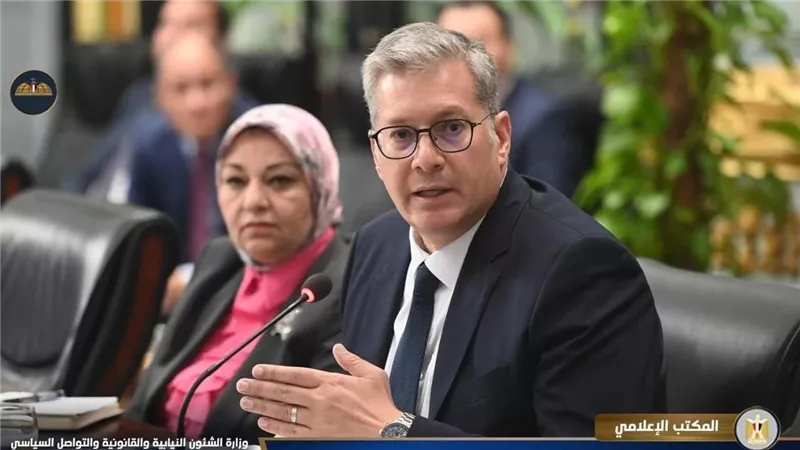 بحضور وزير الكهرباء والبترول.. اللجنة المعنية بدراسة برنامج الحكومة تستكمل عملها لليوم الخامس 