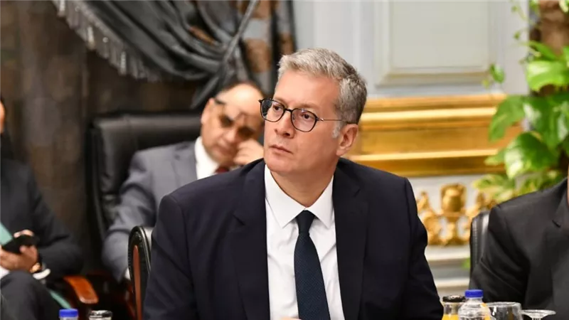 وزير البترول: التواصل بانتظام مع الصحافة والإعلام لعرض مستجدات أنشطة ومشروعات القطاع 