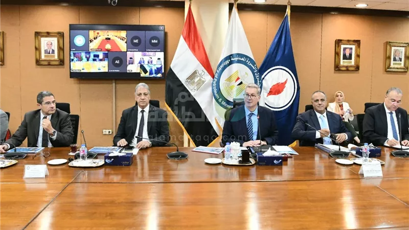  677 مليون دولار استثمارات في انشطة حقل ظهر خلال العام المالي 2023-2024 