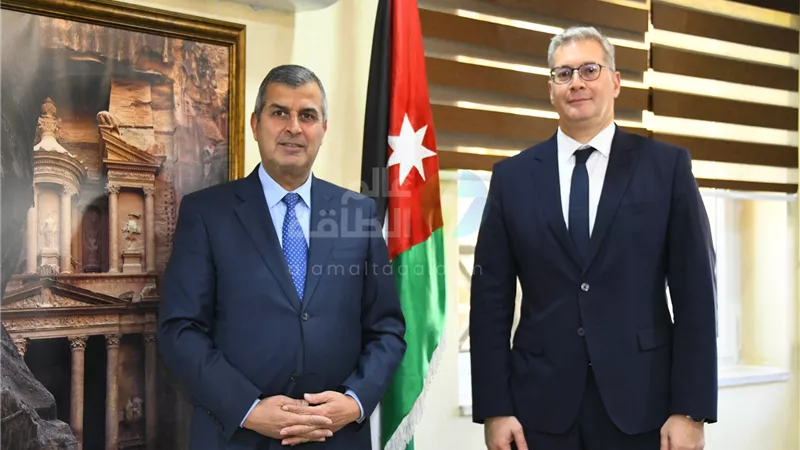 وزير البترول يجري زيارة إلى الأردن ويعقد جلسة مباحثات مع نظيره الأردني 