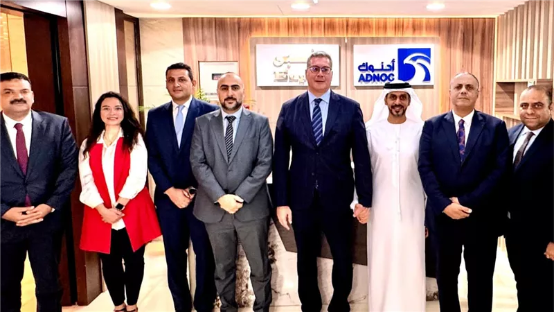 وزير البترول والثروة المعدنية يتفقد مقر شركة إنبي في أبوظبي