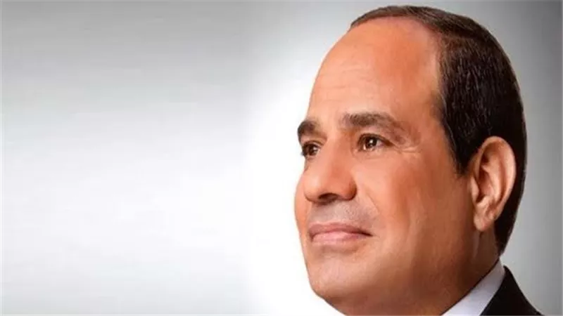 الرئيس السيسى يكرم زوجة شهيد الشهامة خالد عبد العال فى احتفال المولد النبوي