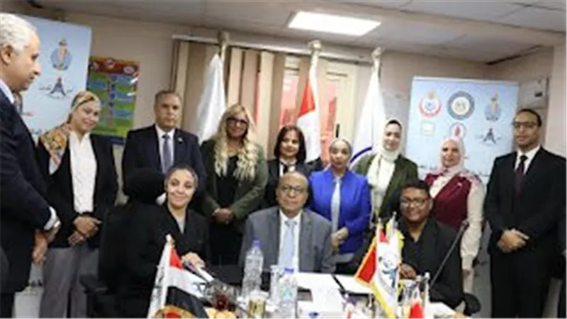 تعاون بين 