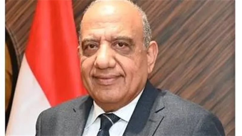 بعد قليل٠٠ وزير الكهرباء يعقد اجتماعاً موسعاً مع رؤساء الشركات
