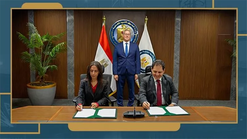 وزير البترول يشهد توقيع اتفاقية للشراكة مع القطاع الخاص في مشروعات تصنيع الفوسفات