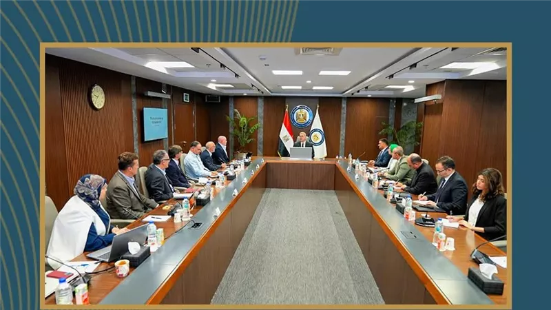 وزير البترول يلتقي وفداً من شركات التعدين الأسترالية لبحث فرص الاستثمار