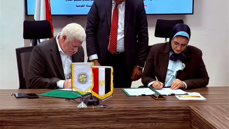 نقل الكهرباء توقّع عقدًا جديدًا لربط محطة الضبعة النووية بالشبكة القومية