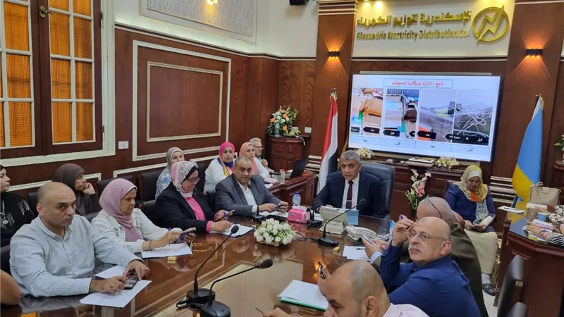 الإسكندرية لتوزيع الكهرباء: تجهيز فرق طوارئ مدربة ومجهزة للتدخل الفورى فى حالة حدوث أعطال بالشبكة 