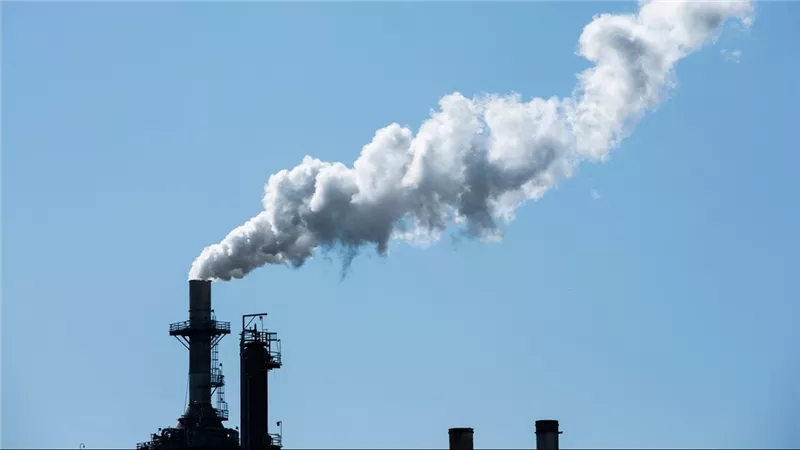 خطة مصر الخضراء.. قطاع البترول يسعى لخفض انبعاثاته 65% بحلول عام 2030 