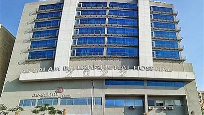 نقل رئيس التحصيل المعتدى عليه لمستشفي السلام الدولى 