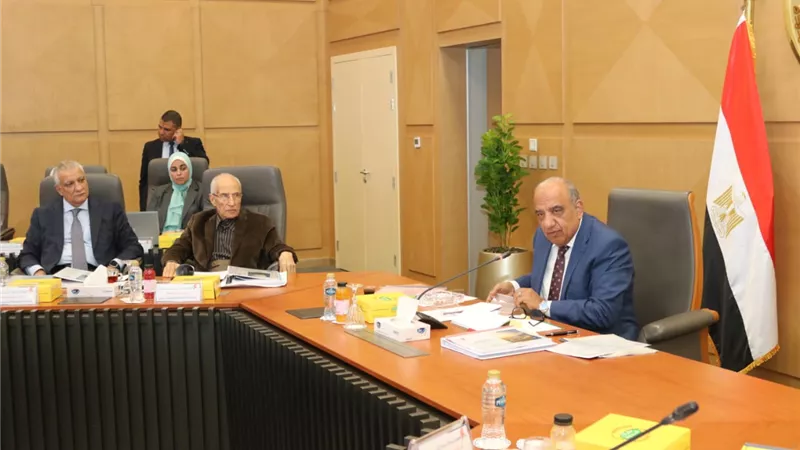 وزير الكهرباء يترأس عمومية القابضة لكهرباء مصر.. 17.78 مليار جنيه استثمارات جديدة