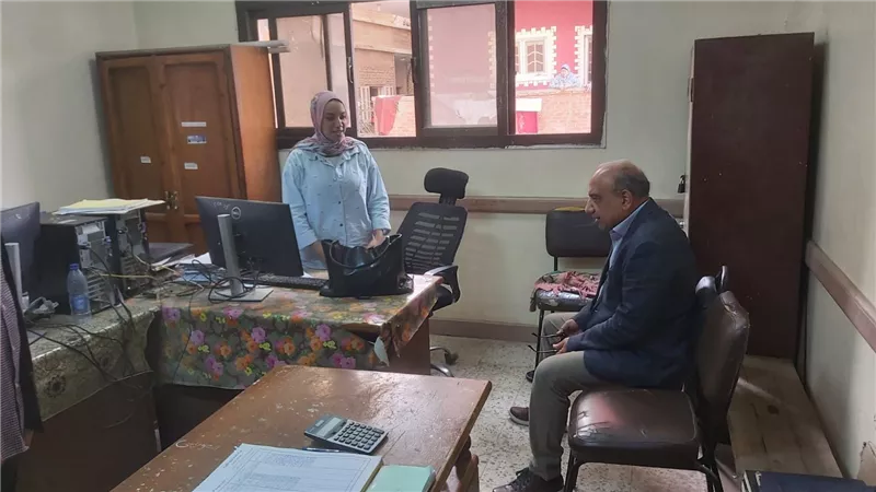 على هامش زيارته للمواد النووية بأنشاص.. وزير الكهرباء يتفقد إدارة شبكات المدينة