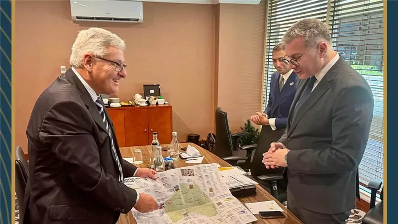 وزير البترول يبحث مع مجلس المعادن الأسترالي التعاون في جهود التطوير واستكشاف المعادن النادرة