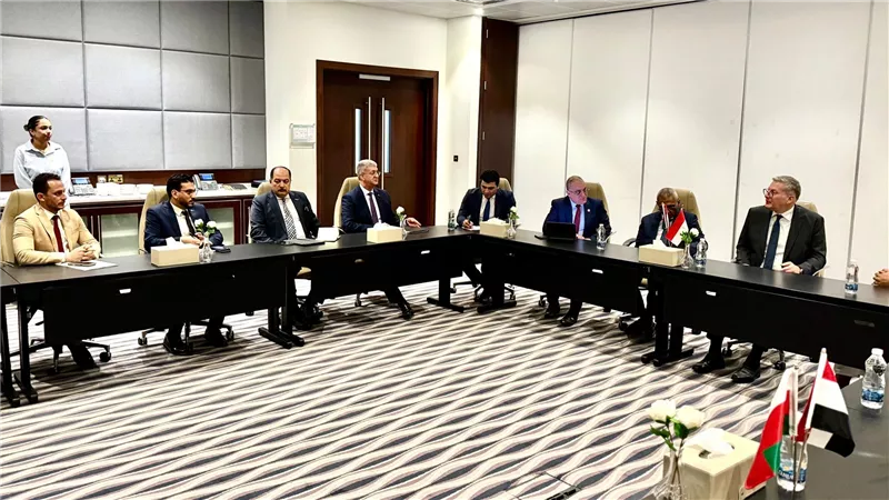 على هامش قمة الهيدروجين الأخضر.. وزير البترول يعقد لقاءات لبحث دعم تواجد الشركات المصرية في سلطنة عمان