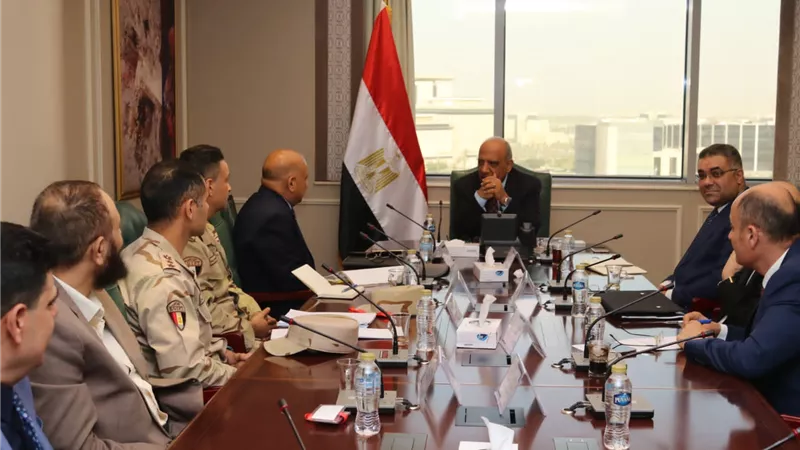 عصمت يجتمع برؤساء «المصرية للتعدين» والجهاز التنفيذي للإشراف على مشروعات المحطات النووية وهيئة المواد النووية