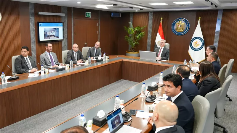 وزير البترول يستعرض فرص دخول كارجاس إلى الدول العربية والإفريقية